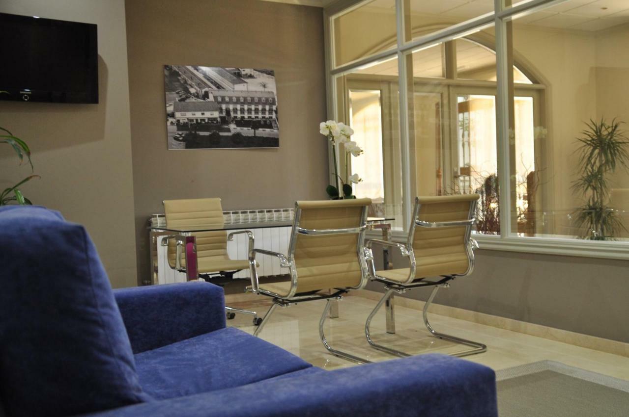 Meaño Hotel Casa Portuguesa מראה חיצוני תמונה